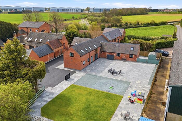 5 Bedroom Link Detached House For Sale In Coventry Road, Cawston, Rugby, Warwickshire, CV23