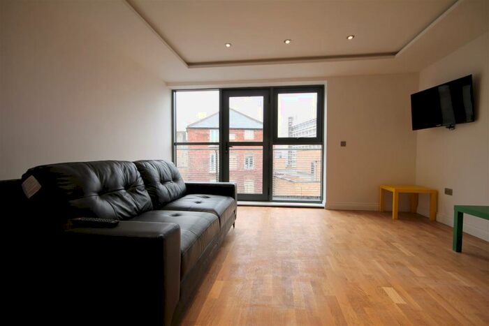 4 Bedroom Apartment To Rent In Falconars House, City Centre, NE1