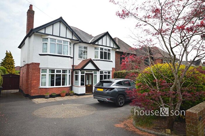 4 Bedroom Detached House For Sale In West Way, Bournemouth, BH9