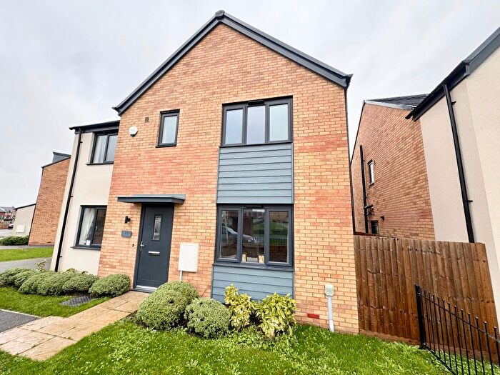 5 Bedroom Property To Rent In Hanwood Park Avenue, Kettering, NN15