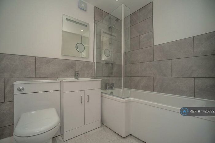 1 Bedroom Flat To Rent In Westgate Road, Kent, DA1