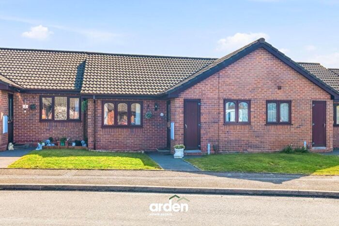 2 Bedroom Terraced Bungalow For Sale In Stonehouse Close, Redditch, B97
