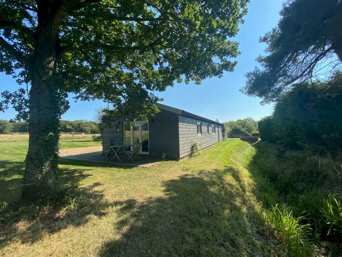 2 Bedroom Detached House To Rent In Lillingstone Lovell, Buckingham, Buckinghamshire, MK18