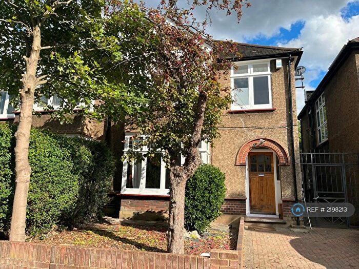 1 Bedroom Flat To Rent In Shooters Hill, London, SE18