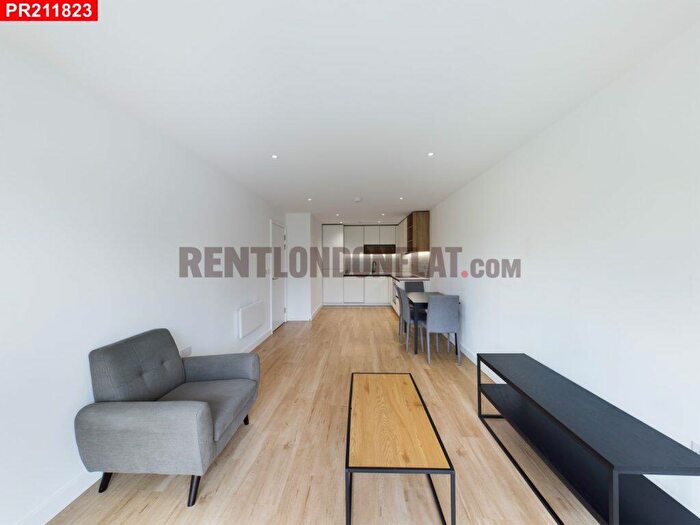 2 Bedroom Flat To Rent In Beaufort Square, Colindale, – Bedrooms Flat, NW9