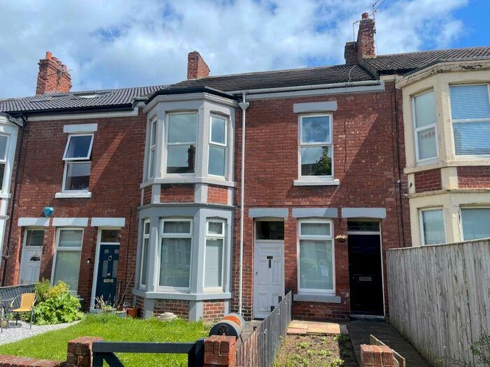 3 Bedroom Flat To Rent In Cambridge Avenue, Whitley Bay., NE26