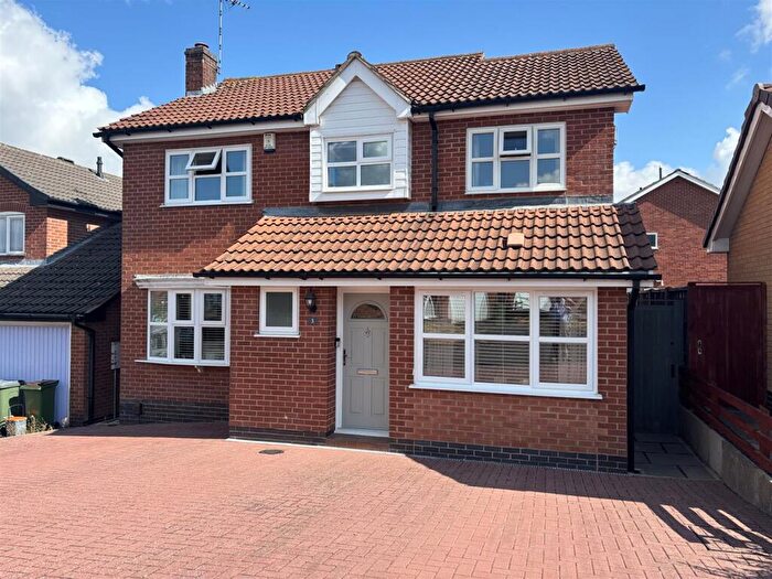 4 Bedroom Detached House For Sale In Winterfield Close, Glenfield, Leics, LE3
