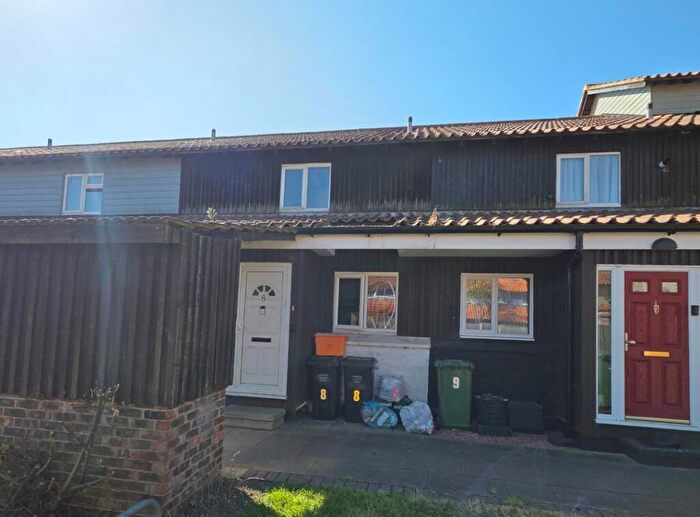 4 Bedroom Terraced House For Sale In Winstree, Basildon, Essex, SS13