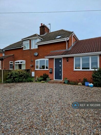 4 Bedroom Semi-Detached House To Rent In Acle, Norwich, NR13