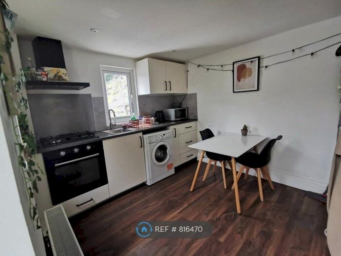 1 Bedroom Flat To Rent In Tankerville Road, London, SW16