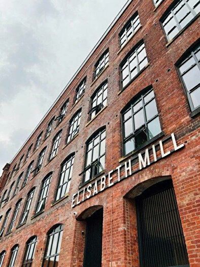 2 Bedroom Flat To Rent In Elisabeth Gardens, Reddish, Stockport, SK5