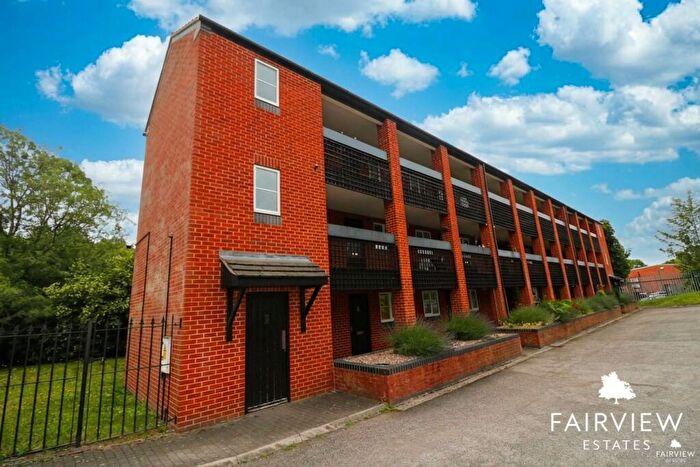 2 Bedroom Apartment To Rent In Yew Tree Avenue, Nottingham, NG5