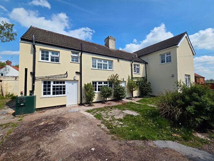 7 Bedroom House For Sale In Great North Road, Gamston, DN22