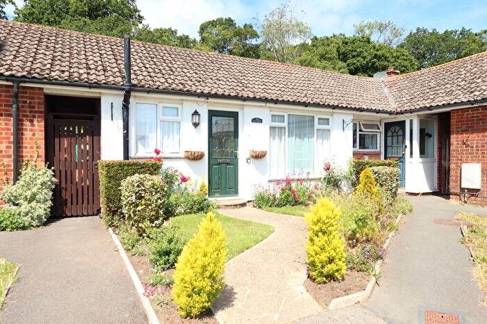 1 Bedroom Terraced Bungalow For Sale In Farmlands Way, Polegate, BN26