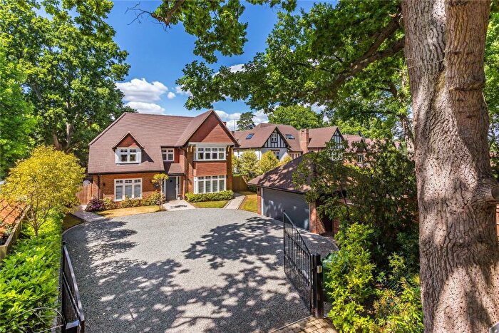 6 Bedroom Detached House For Sale In Old Woking Road, Woking, GU22
