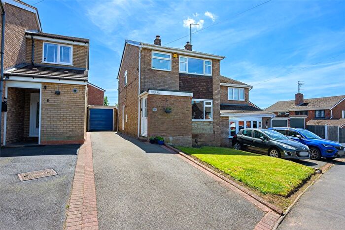 3 Bedroom Semi-detached House For Sale In Northway, Dudley, West Midlands, DY3