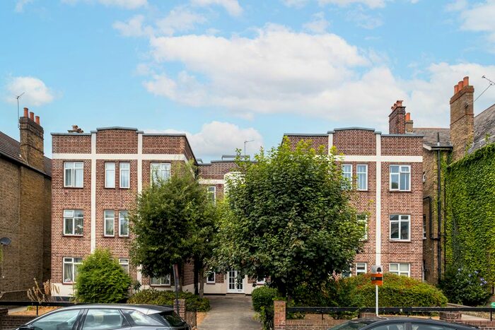 1 Bedroom Flat To Rent In Lewin Road, London, SW16