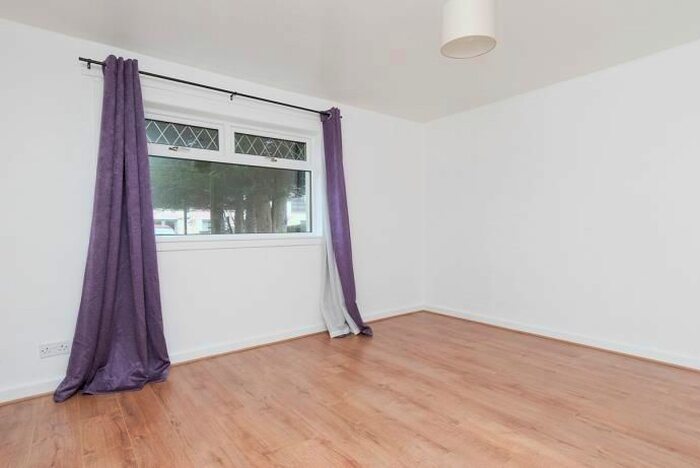 2 Bedroom Flat To Rent In Burnhead Loan, Edinburgh, EH16