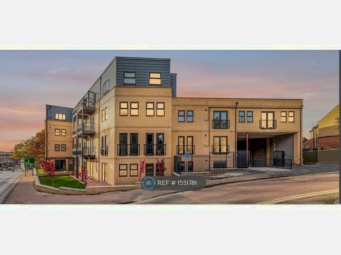 2 Bedroom Flat To Rent In Belle Vue Place, Sudbury, CO10