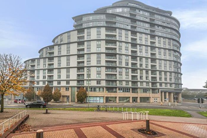 2 Bedroom Apartment For Sale In Station Approach, Woking, Surrey, GU22