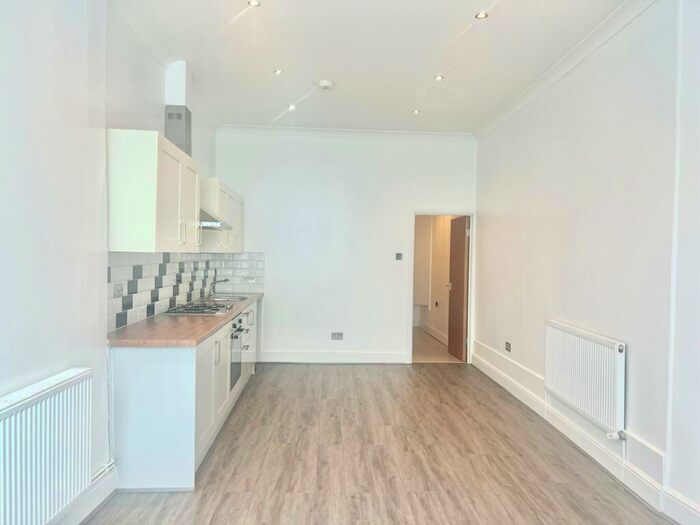 1 Bedroom Flat To Rent In London, SE14