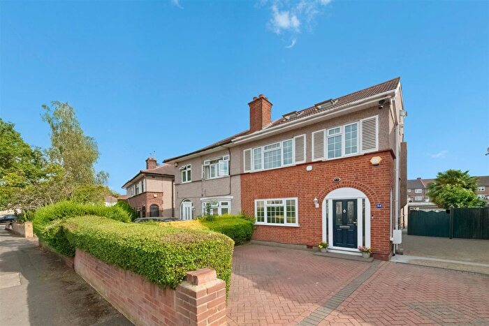 4 Bedroom Semi-Detached House For Sale In Adelphi Crescent, Hayes, UB4