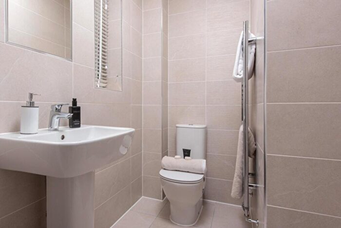 4 Bedroom Detached House For Sale In Station Road, Carlton, Selby, North Yorkshire, DN14