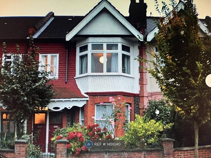 1 Bedroom Flat To Rent In Mayfield Avenue, London, W13