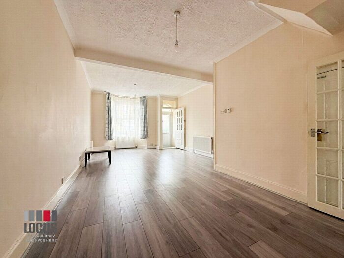 3 Bedroom Terraced House To Rent In Grosvenor Road, Edmonton, N9