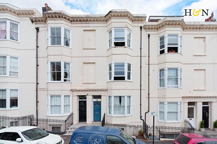 1 Bedroom Flat For Sale In Clarence Square, Brighton, BN1