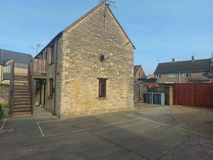 Apartment To Rent In Corn Street, Witney, Oxfordshire, OX28