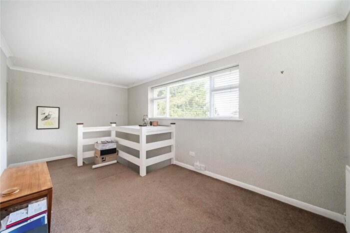 5 Bedroom Detached House For Sale In St. Johns Rise, Woking, Surrey, GU21