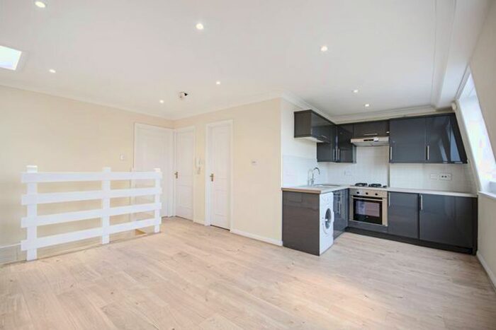 2 Bedroom Flat To Rent In Lanhill Road, Maida Vale, London, W9
