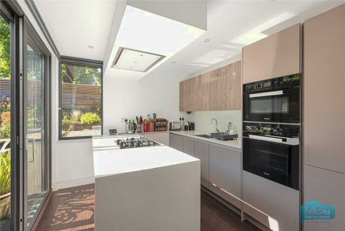 3 Bedroom End Of Terrace House To Rent In Wiblin Mews, Kentish Town, London, NW5