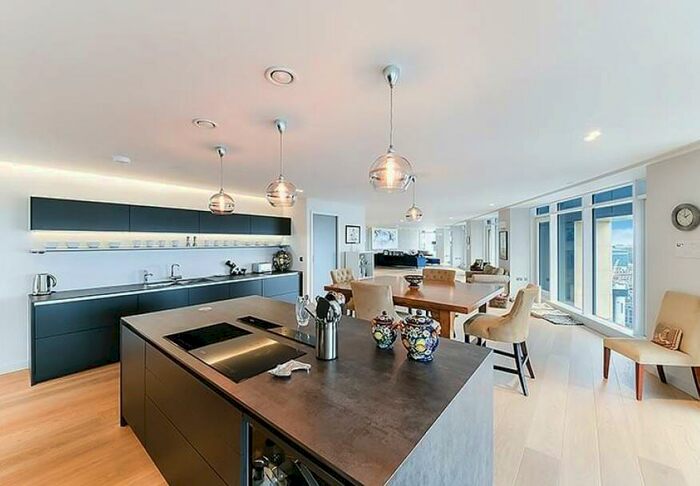 5 Bedroom Penthouse For Sale In The Penthouse, City Road, London, EC1V