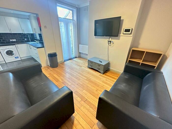 4 Bedroom Terraced House To Rent In Albany Road, Kensington, Liverpool, L7