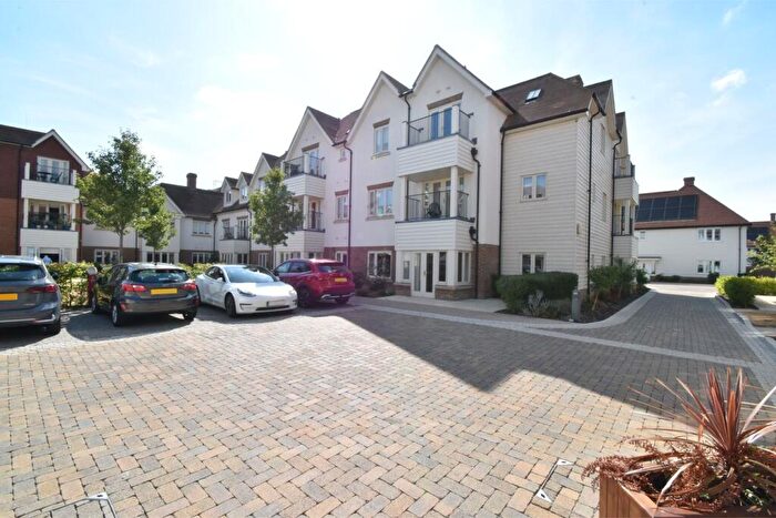 1 Bedroom Apartment For Sale In Kings Square, Leeds, Maidstone, ME17