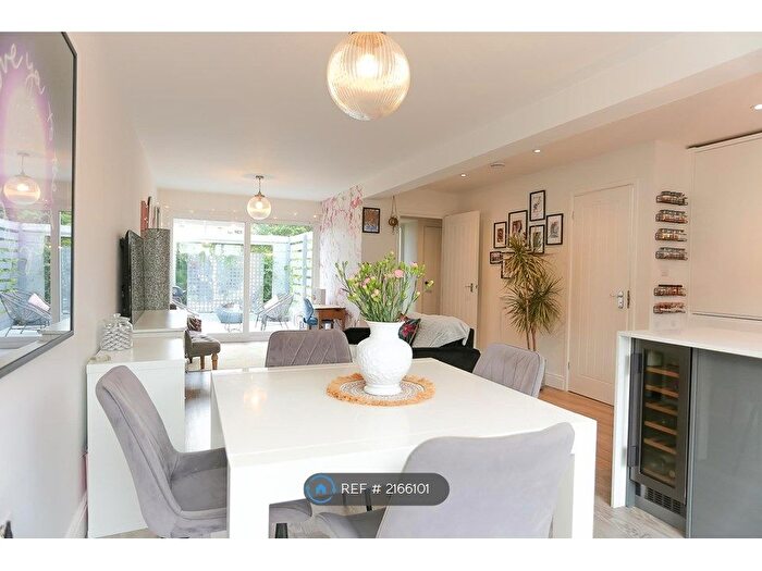 4 Bedroom Terraced House To Rent In Bedster Gardens, West Molesey, KT8