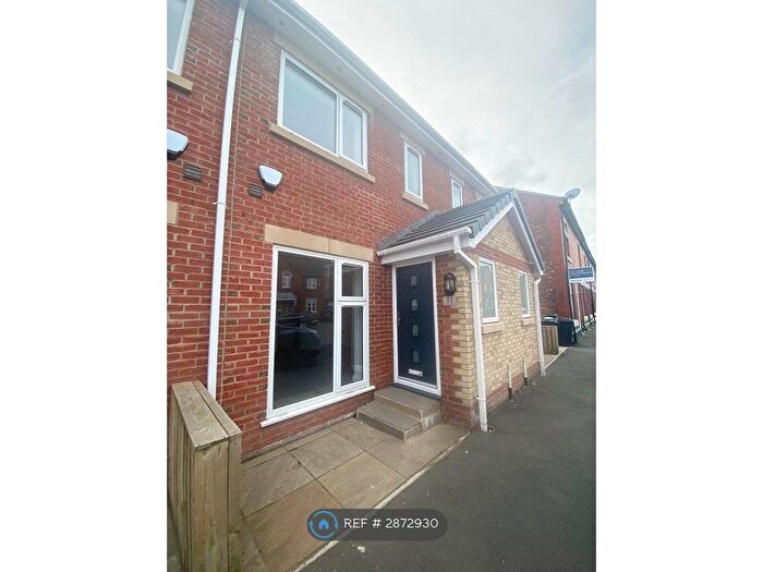 3 Bedroom Terraced House To Rent In Furnace Street, Hyde, SK14