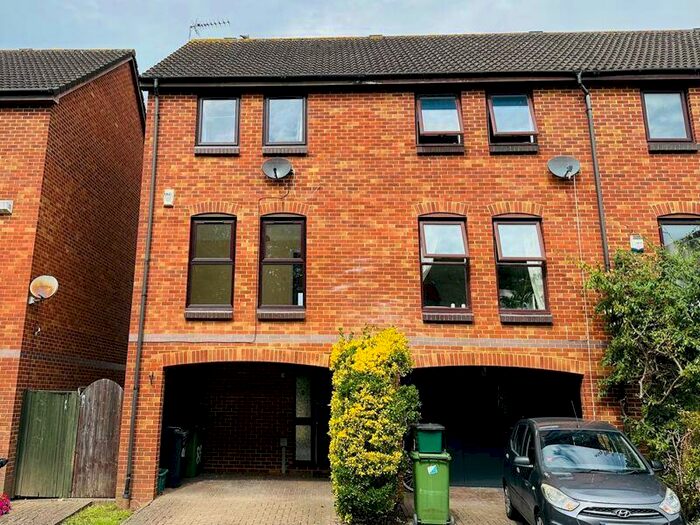 3 Bedroom Terraced House To Rent In Farriers Road, Epsom, KT17