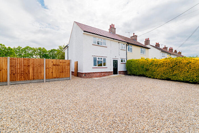 3 Bedroom Semi Detached House To Rent In Station Road, Holme Hale, IP25