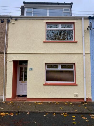2 Bedroom Terraced House To Rent In Vale Terrace, Tredegar, NP22