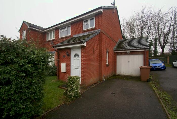 3 Bedroom Semi-Detached House To Rent In Altona Gardens, Saxon Fields, Andover SP10