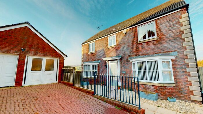 4 Bedroom Detached House To Rent In Trem Y Coleg, Carmarthen, Carmarthenshire, SA31