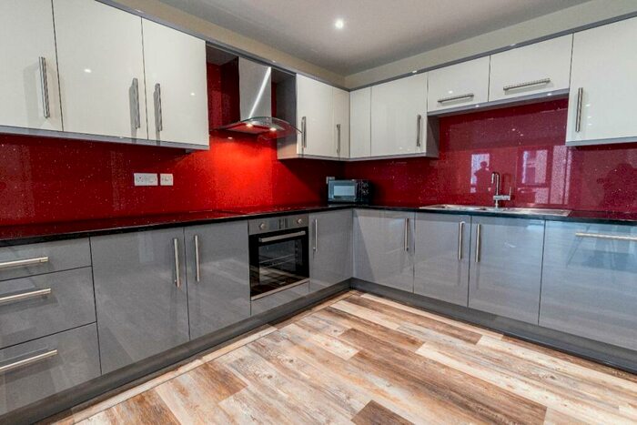 3 Bedroom Apartment To Rent In Ecco, S11