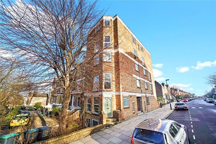 2 Bedroom Flat To Rent In Crouch Hill, Crouch End, London, N8