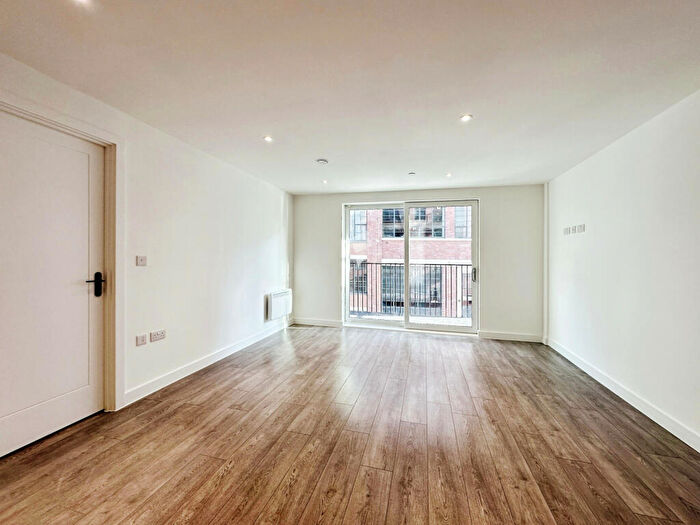 1 Bedroom Flat To Rent In Green Street, Birmingham, B12