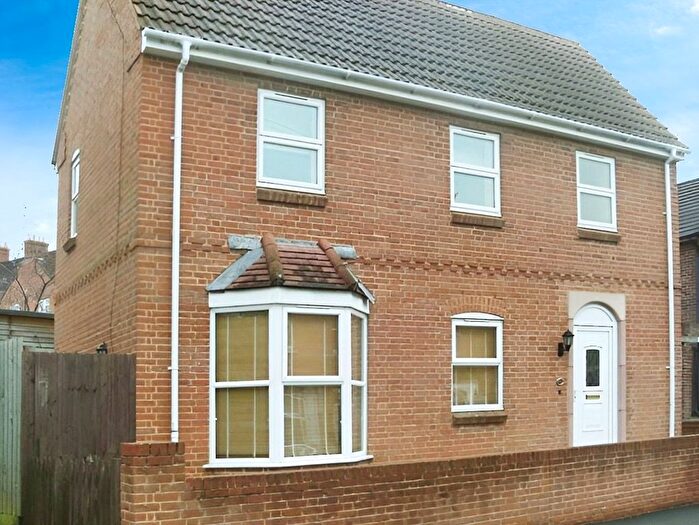3 Bedroom Detached House To Rent In West Street, Yeovil, Somerset, BA20