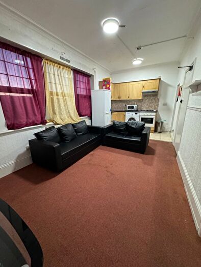 1 Bedroom Flat To Rent In London Road, London, SW16