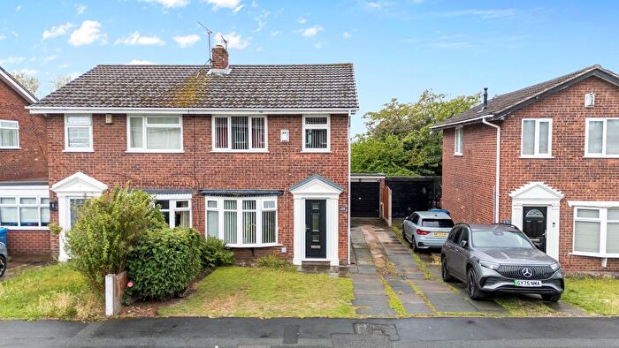 3 Bedroom Semi-Detached House For Sale In Winchester Avenue, Great Sankey, WA5